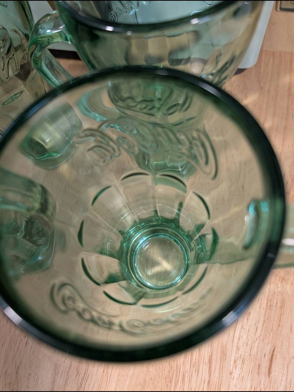 Libbey Vintage Green Coca Cola Glass Mugs with Embossed Detail - Set of 4 - Picture 3 of 4